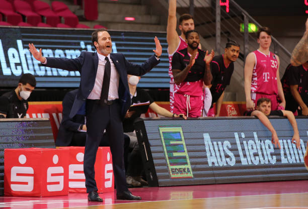 被闪击的一 被闪击的一